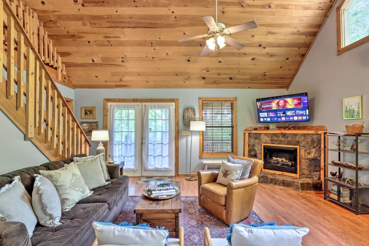 Salem Bumblebee Cottage Murphy Retreat With Hot Tub מראה חיצוני תמונה