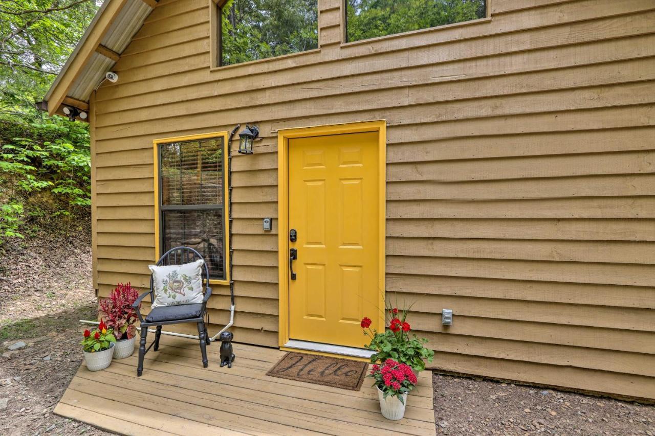 Salem Bumblebee Cottage Murphy Retreat With Hot Tub מראה חיצוני תמונה